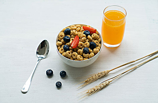 水果麦圈,营养早餐