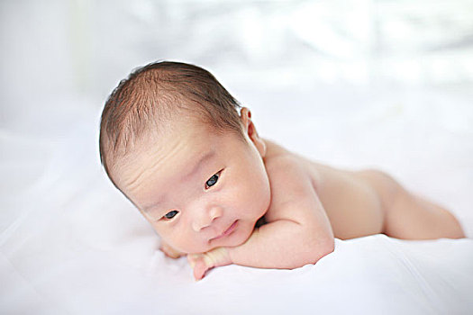 嬰兒
