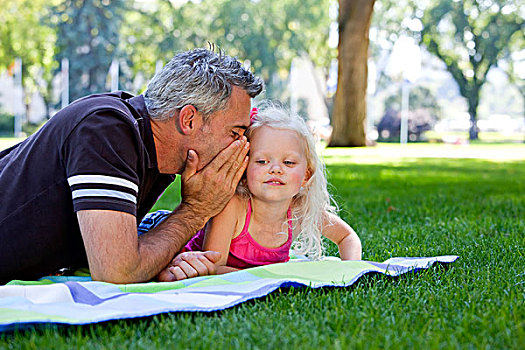 父亲,女儿,消费,美好时光,一起,公园,艾伯塔省,加拿大