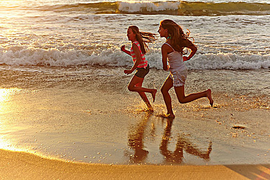 两个女孩,跑,海滩,日落