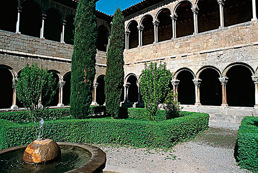 罗马式艺术风格,圣玛丽亚修道院,计算,纪念建筑,回廊,加泰罗尼亚,西班牙