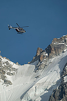 直升飞机,宪兵,飞行,正面,勃朗峰,山丘,上萨瓦省,隆河阿尔卑斯山省,法国,欧洲