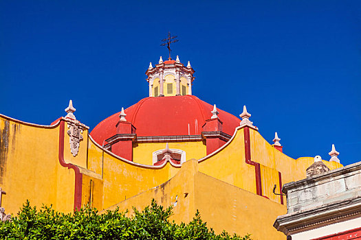 红色,黄色,圆顶,圣母,大教堂,夜晚,瓜纳华托,墨西哥