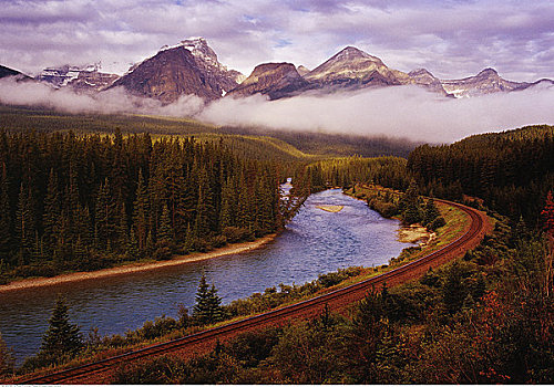 铁轨,班芙国家公园,艾伯塔省,加拿大