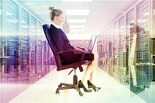 合成效果,图像,职业女性,坐,旋轴,椅子,笔记本电脑