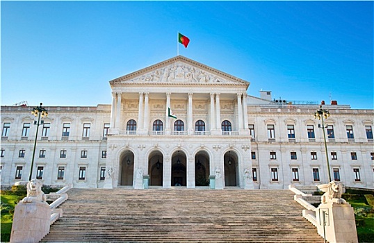 葡萄牙人,国会大厦