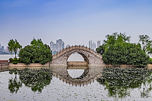 江苏省宜兴市古建园林建筑景观