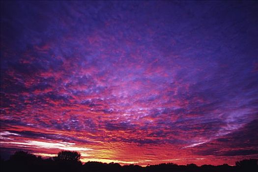 日出,乌卢鲁巨石,艾尔斯巨石,北领地州,澳大利亚