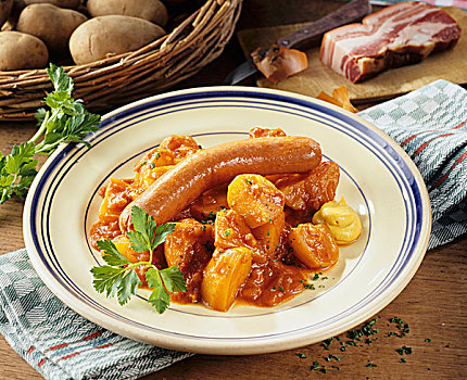 土豆,蔬菜炖肉,德式小香肠,香肠