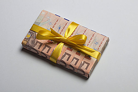 50,欧元,货币,包裹,礼物,黄色,蝴蝶结
