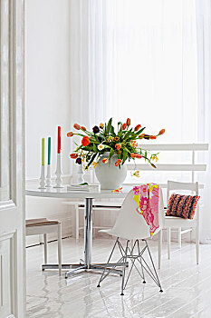 茂盛,花束,彩色,郁金香,餐桌,白色,室内