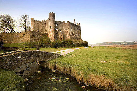 威尔士,城堡,站立,低,悬崖,旁边,河流,远眺,湾流,河