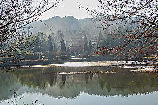 树,蓝,背景,池塘,倒影,烟,枯枝,寺庙,太阳,阳光,水,岸,淤泥,泥潭,村庄,山岗