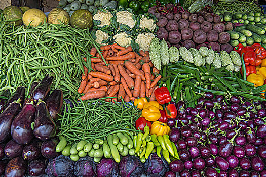 市场货摊,秋葵,花椰菜,甜菜,胡萝卜,茄子,黄瓜,胡椒,高知,喀拉拉,印度,亚洲