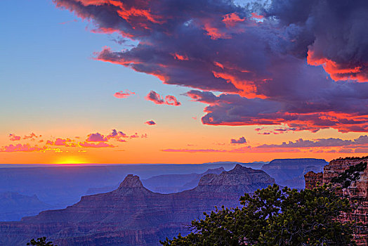 大峡谷,日落,鲜明,红色,云,北缘,大峡谷国家公园,亚利桑那,美国,北美