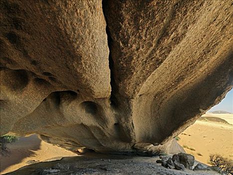 石头,悬垂,一个,许多,地层出露,特征,山谷,遥远,纳米比亚西北部