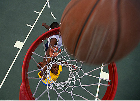 俯视,两个男人,玩,篮球