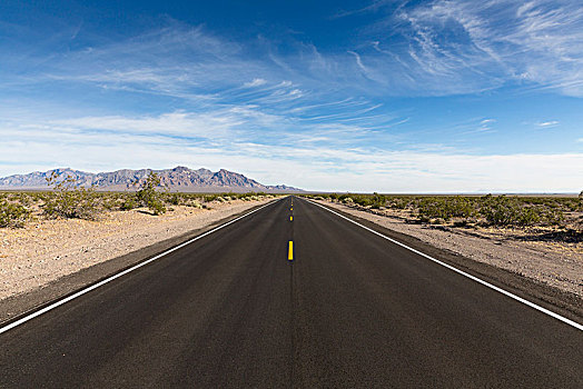 孤单,长,道路,死亡谷国家公园,加利福尼亚,美国,北美