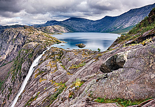 瀑布,湖,国家公园,诺尔兰郡,挪威,斯堪的纳维亚,欧洲