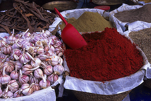 摩洛哥,玛拉喀什,露天市场,蒜,红辣椒,出售