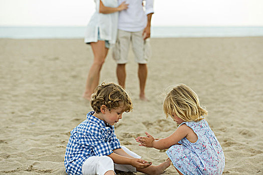 孩子,玩,沙子,海滩