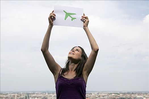 女人,举起,纸,绿色,飞机