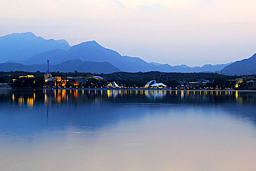 北京天湖会议中心夜景