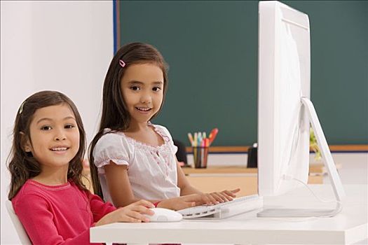 肖像,两个,女生,电脑,教室