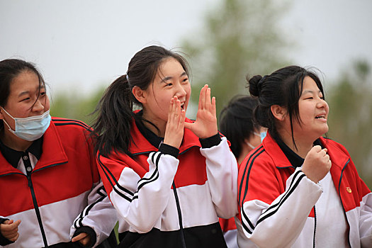 新疆哈密,趣味运动会上的青春,表情包