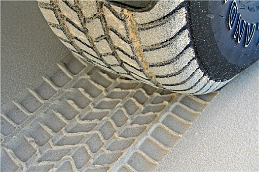 轮胎,踩踏,海滩,沙子
