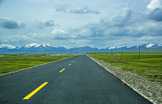 雪山草原公路