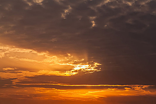 彩霞天空