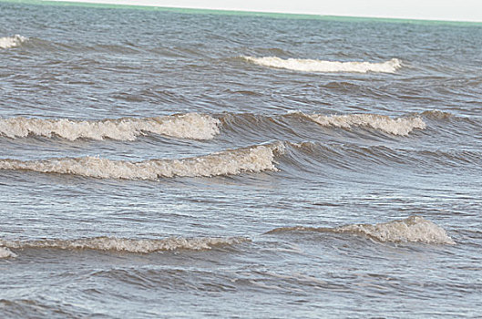 青海湖浪打浪