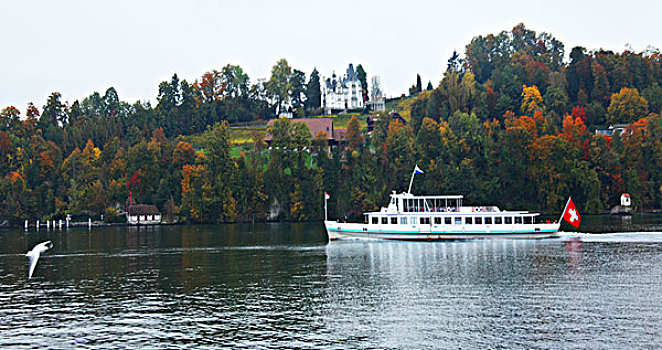 瑞士琉森湖游船