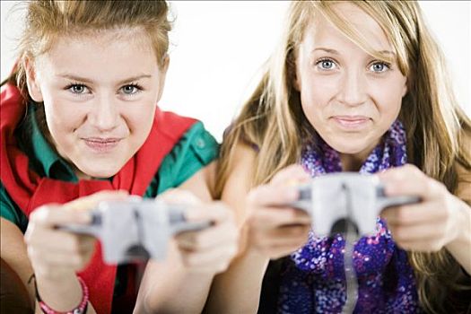 两个,女青年,玩,电子游戏