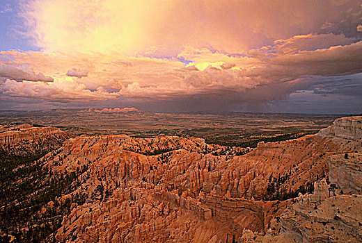 美国,犹他,布莱斯峡谷国家公园,仙人烟囱岩