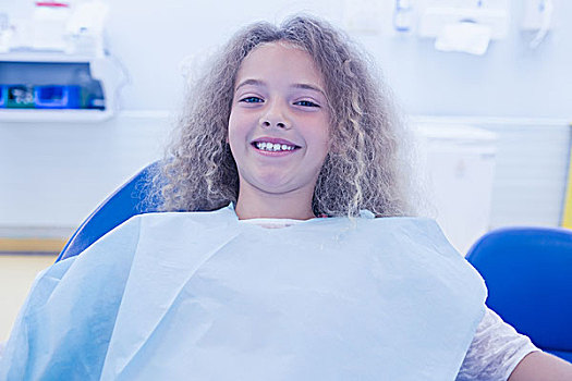 微笑,孩子,坐,牙医,椅子,牙科诊所