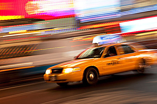 出租车,夜晚,时代广场,纽约,美国