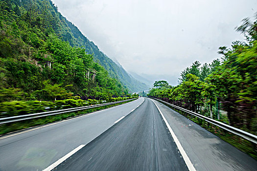 重庆至长沙g5528高速公路