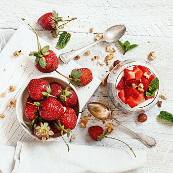 布丁,草莓,冰淇淋蛋糕