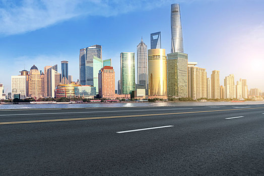 路面天际线和上海陆家嘴建筑大画幅
