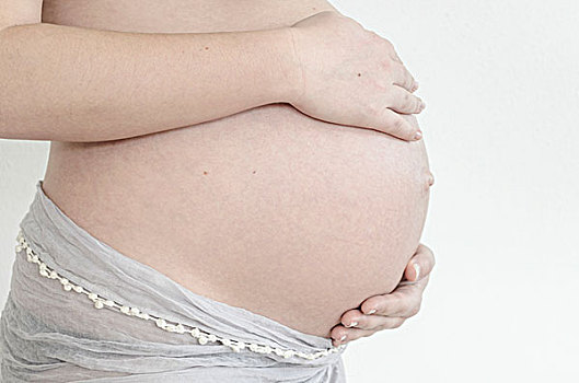 腹部,9个月,孕妇