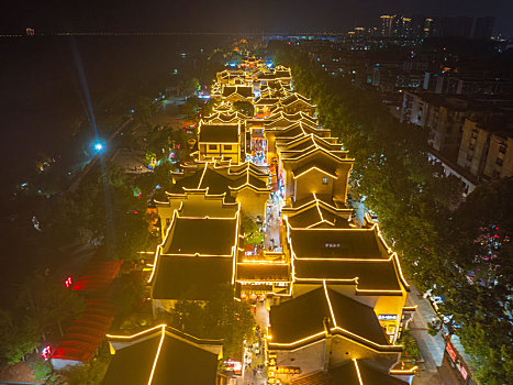 湖南岳阳洞庭湖夜景