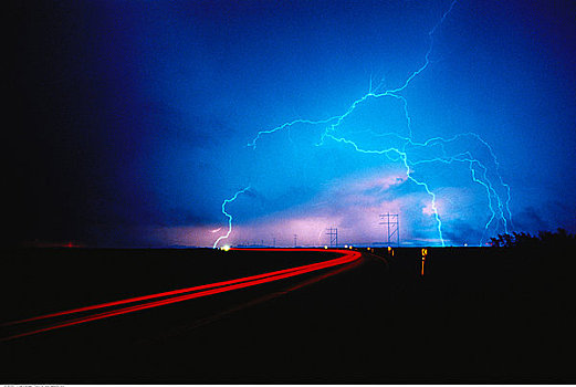 闪电,风暴,夜晚,汽车,尾灯,艾伯塔省,加拿大