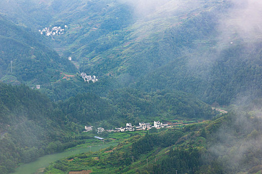 云雾坡山