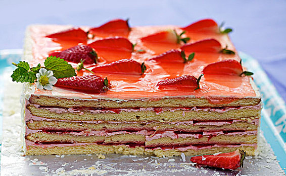 草莓,分层蛋糕