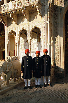 男人,站立,户外,城市,宫殿,斋浦尔,拉贾斯坦邦,印度