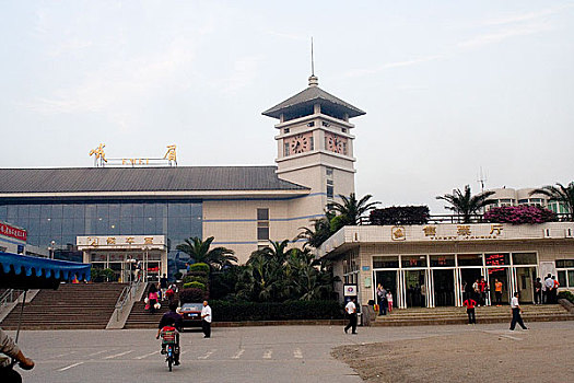 四川峨眉山火车站