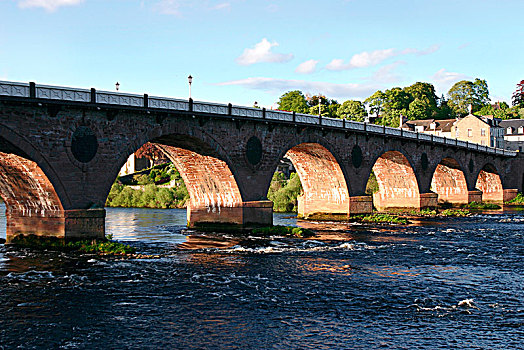 古桥,苏格兰