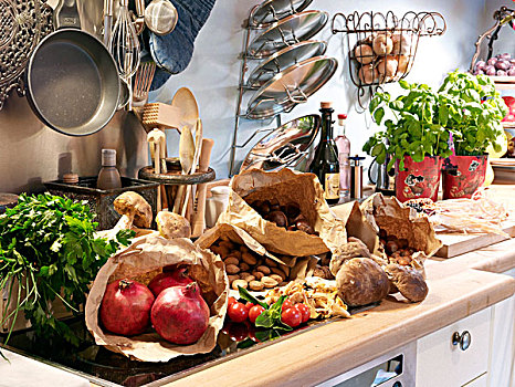 厨房,静物,石榴,蘑菇,西红柿,罗勒